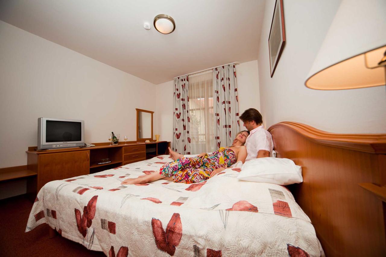 Hotel Kehida Hertelendy Haz Kehidakustány Exteriér fotografie